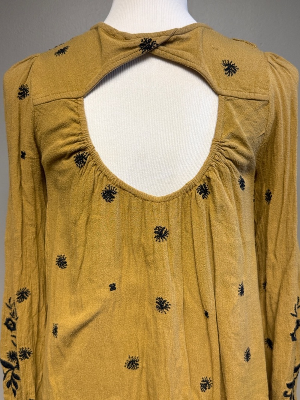 Free People Mustard Floral Embroidered Tunic Top Boho - Picture 5 of 6
